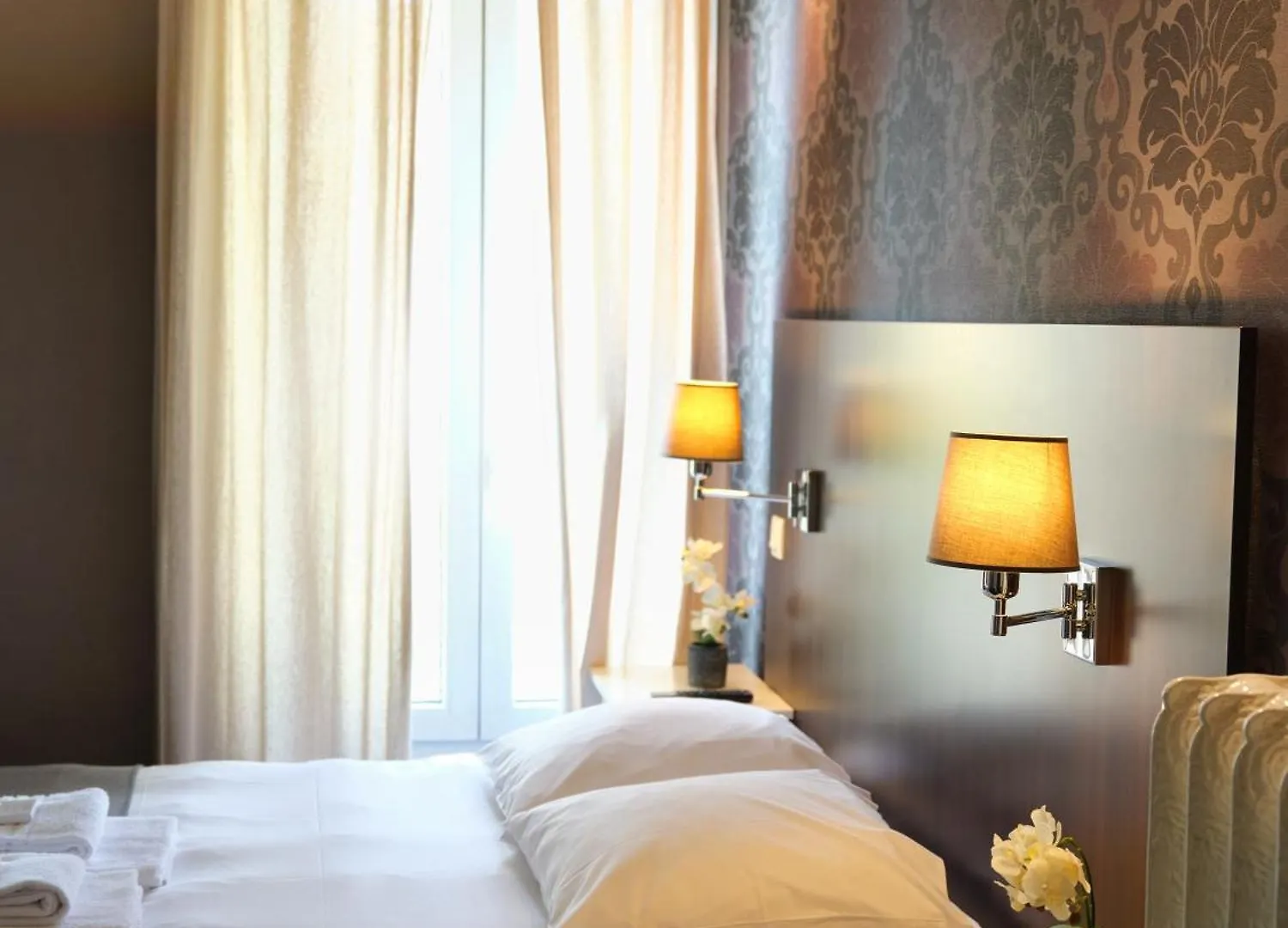 Hotel Les Negociants Valence  2*, Valence (Drome) France