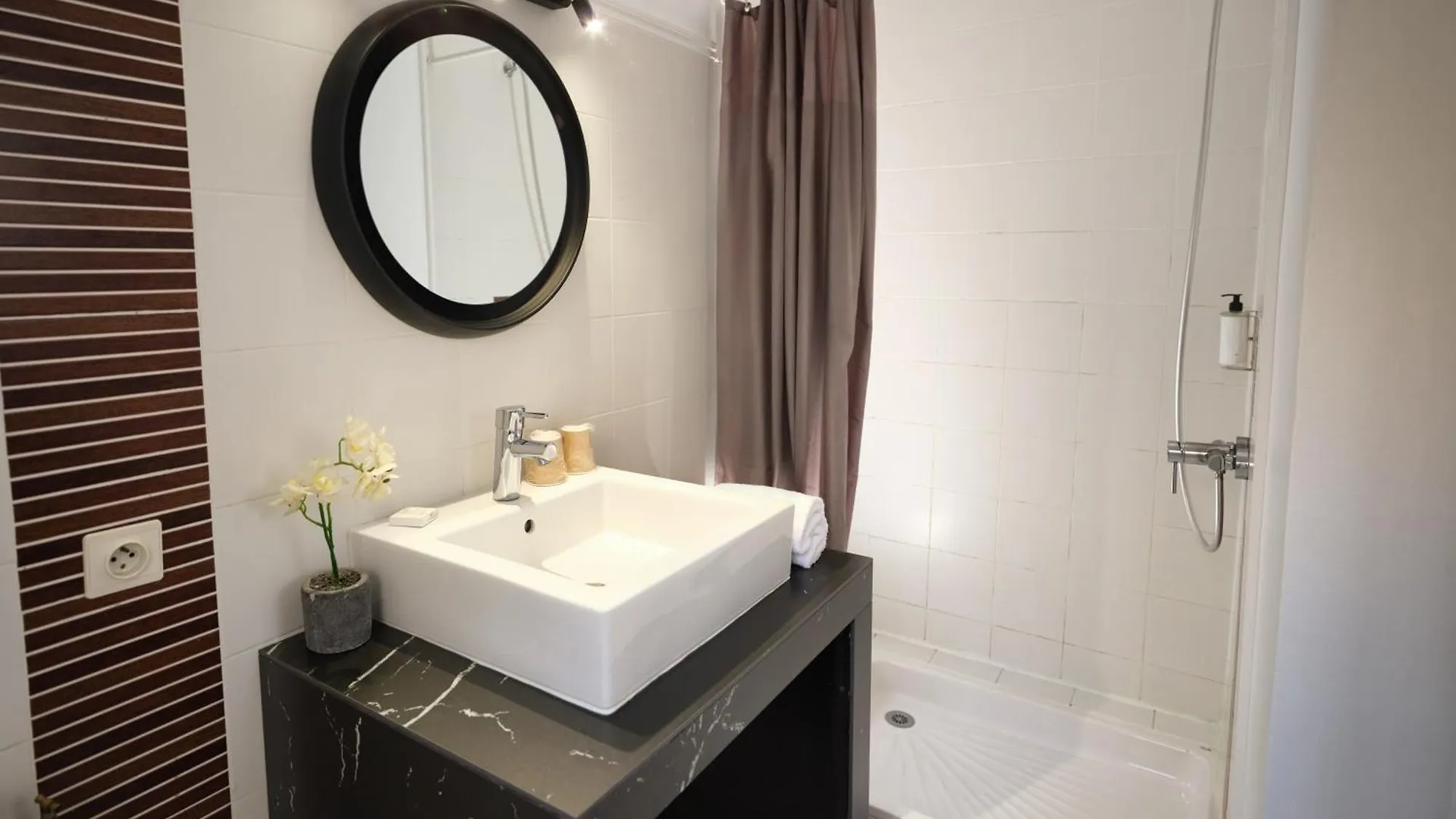 Hotel Les Negociants Valence  2*, Valence (Drome)